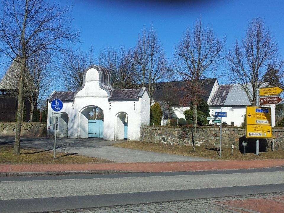 Tetens Gasthof Süderlügum Екстериор снимка